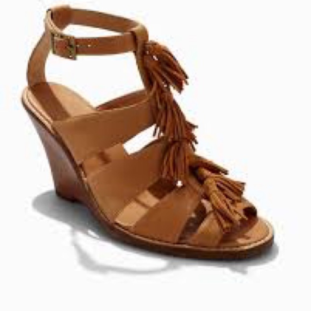 Tommy Bahama Strappy Wedge Heels Sandal Open Toe Tan fringed Leather Buckle shoe